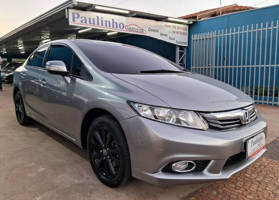 HONDA CIVIC 2.0 LXR 16V FLEX 4P AUTOMÁTICO HONDA CIVIC 2.0 LXR 16V FLEX 4P AUTOMÁTICO